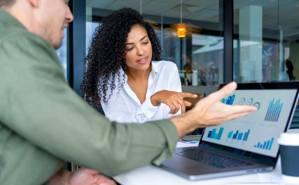 5 Metrics You Should Track to Measure CPQ ROI and Adoption